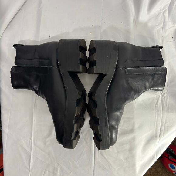 Calvin Klein KCAMINA Black Leather Mid-Height Ankle Boots Women’s 11M Side Zip - Picture 4 of 9